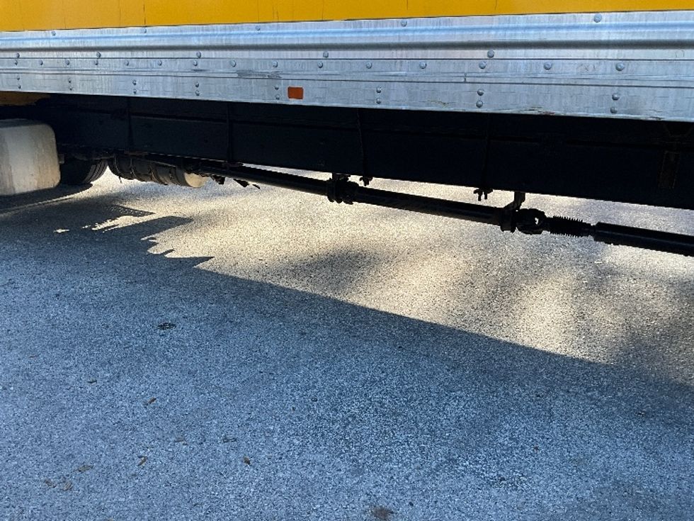 Medium Duty Box Truck-Light and Medium Duty Trucks-International-2021-MV607-Daytona Beach-FL-211,189\n\t\tmiles-$ 40,750 - Image 5