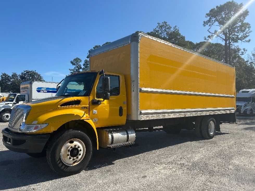 Medium Duty Box Truck-Light and Medium Duty Trucks-International-2021-MV607-Daytona Beach-FL-211,189\n\t\tmiles-$ 40,750 - Image 1
