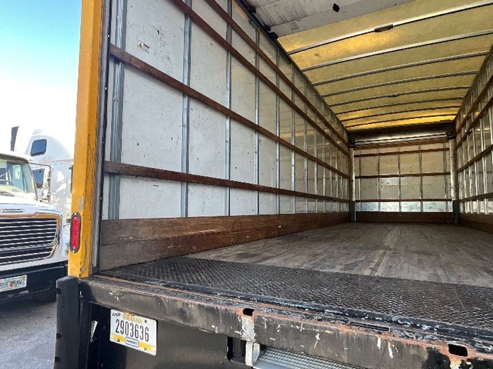 Medium Duty Box Truck-Light and Medium Duty Trucks-International-2021-MV607-Daytona Beach-FL-211,189\n\t\tmiles-$ 40,750 - Image 11