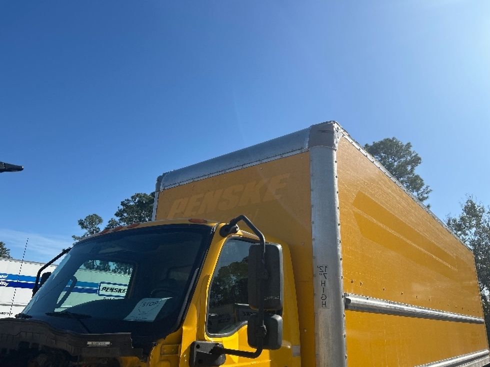 Medium Duty Box Truck-Light and Medium Duty Trucks-International-2021-MV607-Daytona Beach-FL-211,189\n\t\tmiles-$ 40,750 - Image 27