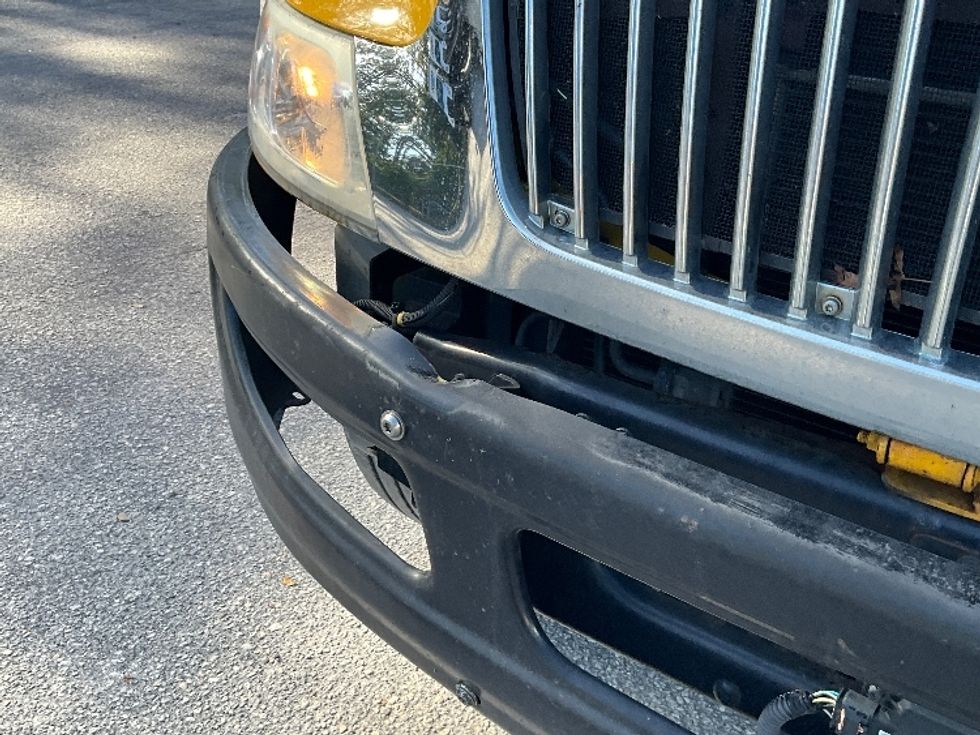 Medium Duty Box Truck-Light and Medium Duty Trucks-International-2021-MV607-Daytona Beach-FL-211,189\n\t\tmiles-$ 40,750 - Image 28