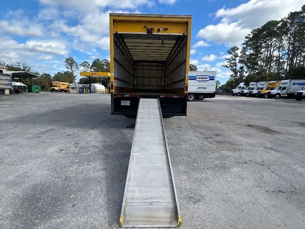 Medium Duty Box Truck-Light and Medium Duty Trucks-International-2021-MV607-Daytona Beach-FL-217,817\n\t\tmiles-$ 39,750 - Image 9