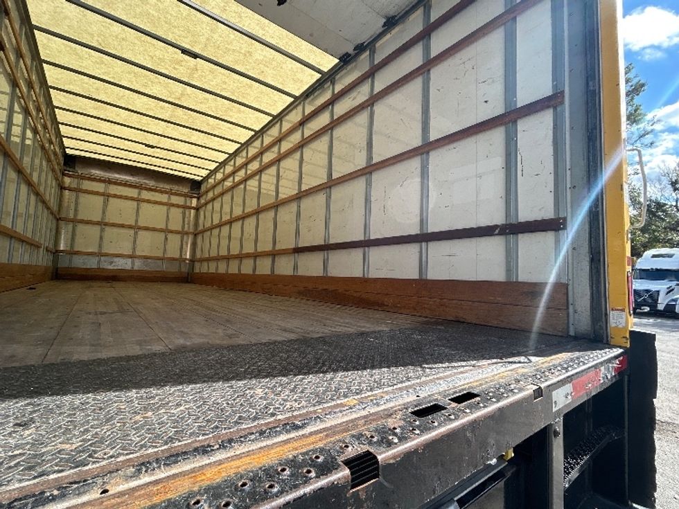 Medium Duty Box Truck-Light and Medium Duty Trucks-International-2021-MV607-Daytona Beach-FL-217,817\n\t\tmiles-$ 39,750 - Image 12