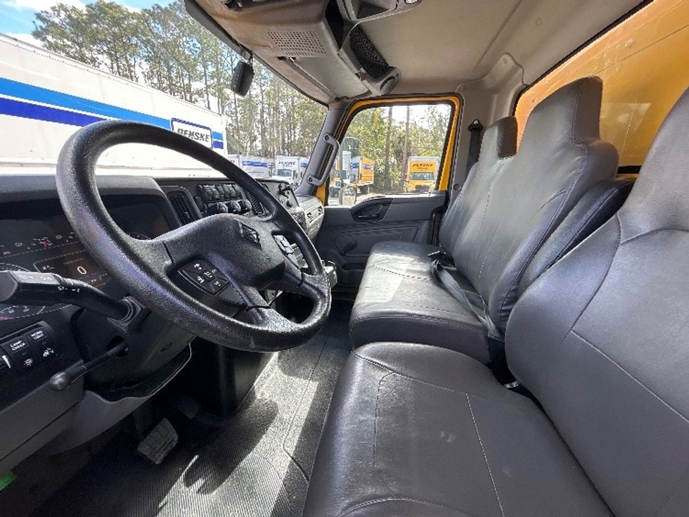 Medium Duty Box Truck-Light and Medium Duty Trucks-International-2021-MV607-Daytona Beach-FL-217,817\n\t\tmiles-$ 39,750 - Image 17