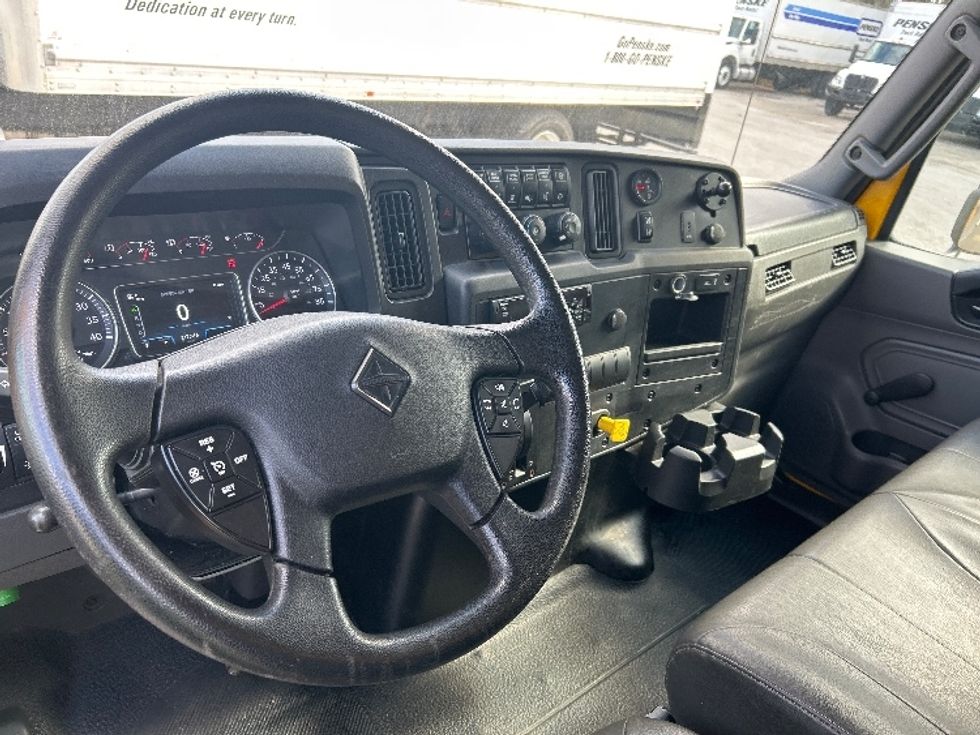 Medium Duty Box Truck-Light and Medium Duty Trucks-International-2021-MV607-Daytona Beach-FL-217,817\n\t\tmiles-$ 39,750 - Image 18