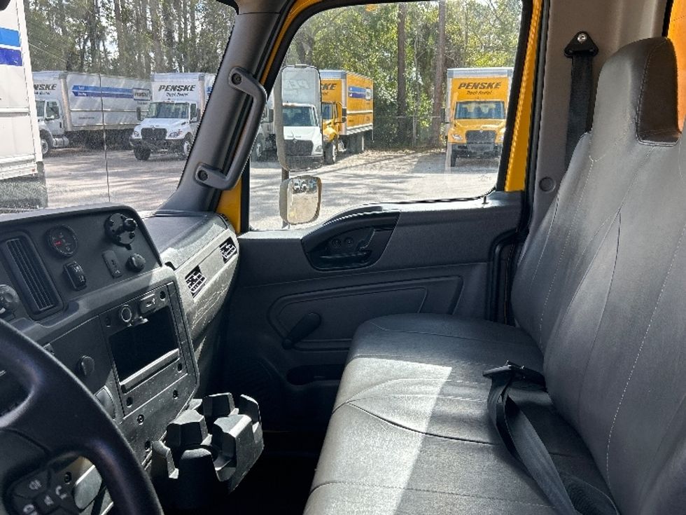 Medium Duty Box Truck-Light and Medium Duty Trucks-International-2021-MV607-Daytona Beach-FL-217,817\n\t\tmiles-$ 39,750 - Image 19