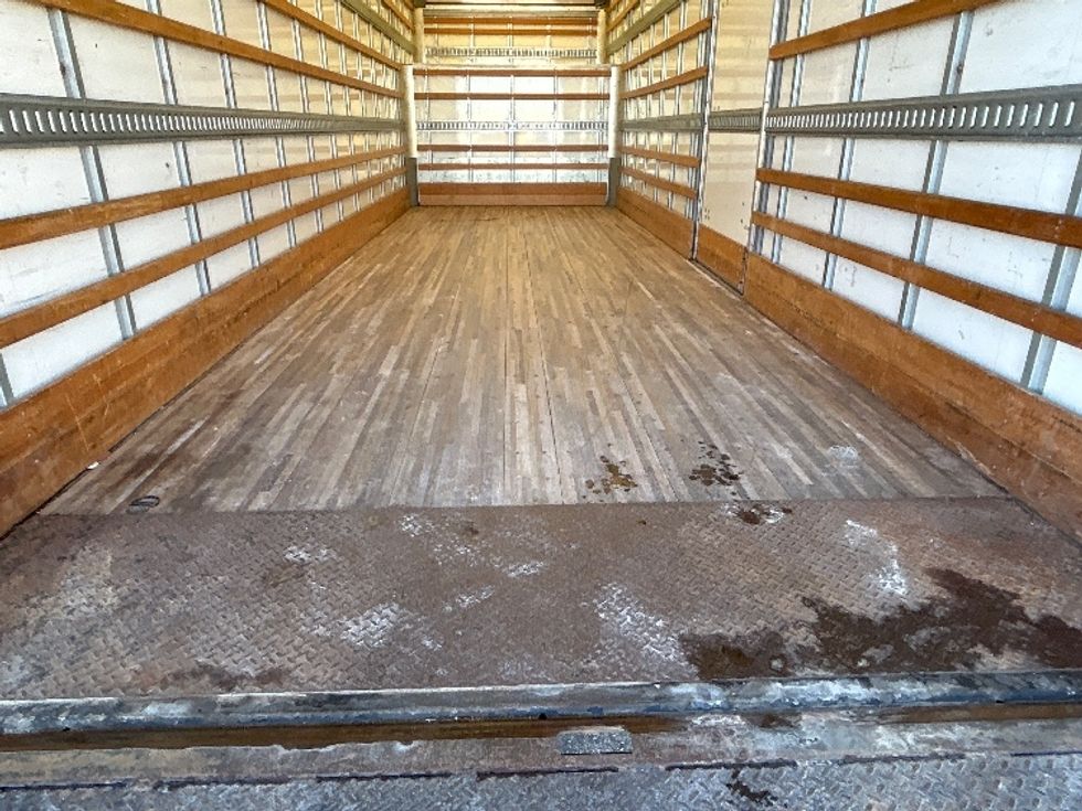 Medium Duty Box Truck-Light and Medium Duty Trucks-International-2021-MV607-De Pere-WI-132,272\n\t\tmiles-$ 59,750 - Image 10