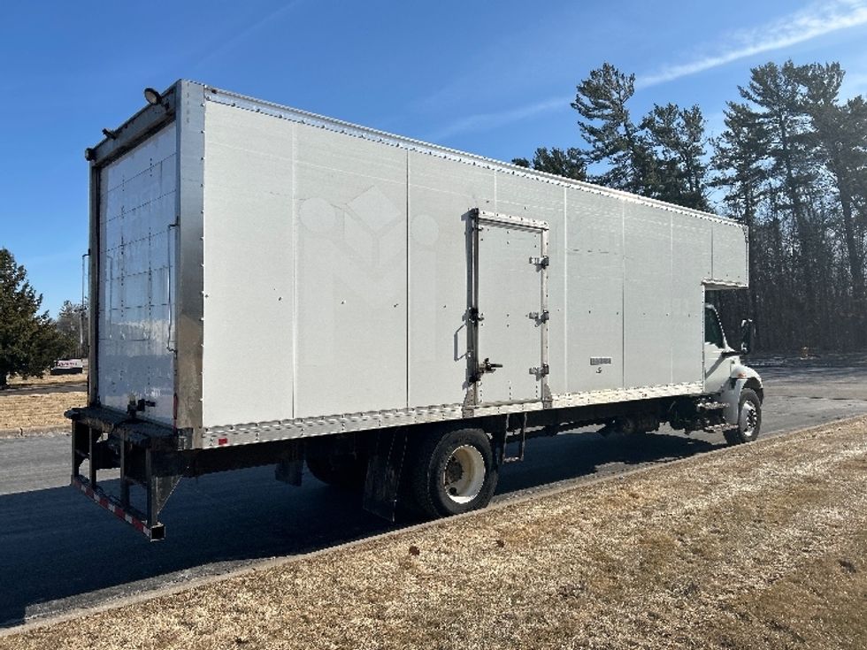 Medium Duty Box Truck-Light and Medium Duty Trucks-International-2021-MV607-De Pere-WI-132,272\n\t\tmiles-$ 59,750 - Image 13