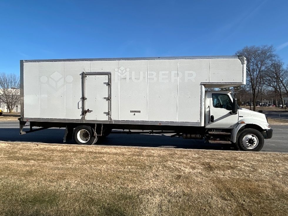 Medium Duty Box Truck-Light and Medium Duty Trucks-International-2021-MV607-De Pere-WI-132,272\n\t\tmiles-$ 59,750 - Image 15