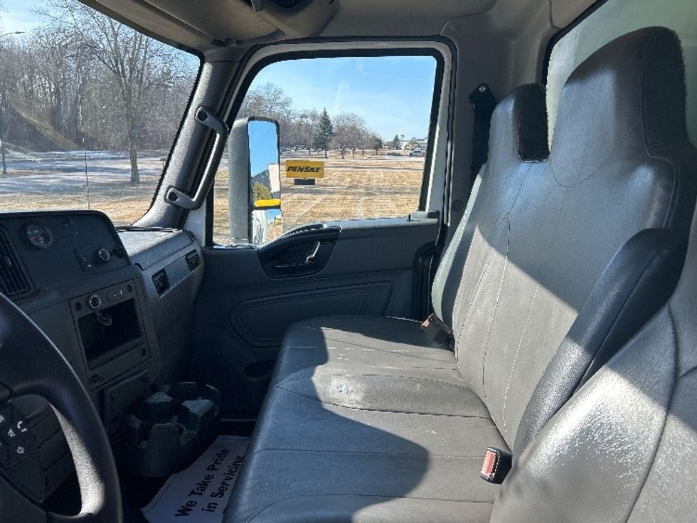 Medium Duty Box Truck-Light and Medium Duty Trucks-International-2021-MV607-De Pere-WI-132,272\n\t\tmiles-$ 59,750 - Image 19