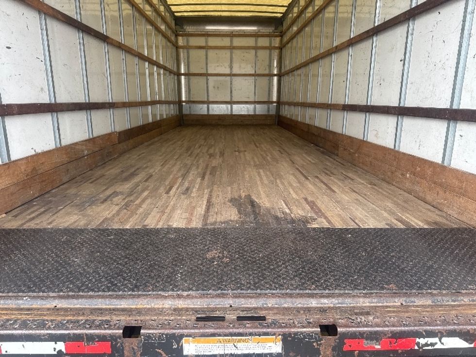 Medium Duty Box Truck-Light and Medium Duty Trucks-International-2021-MV607-Denton-TX-195,889\n\t\tmiles-$ 42,750 - Image 10