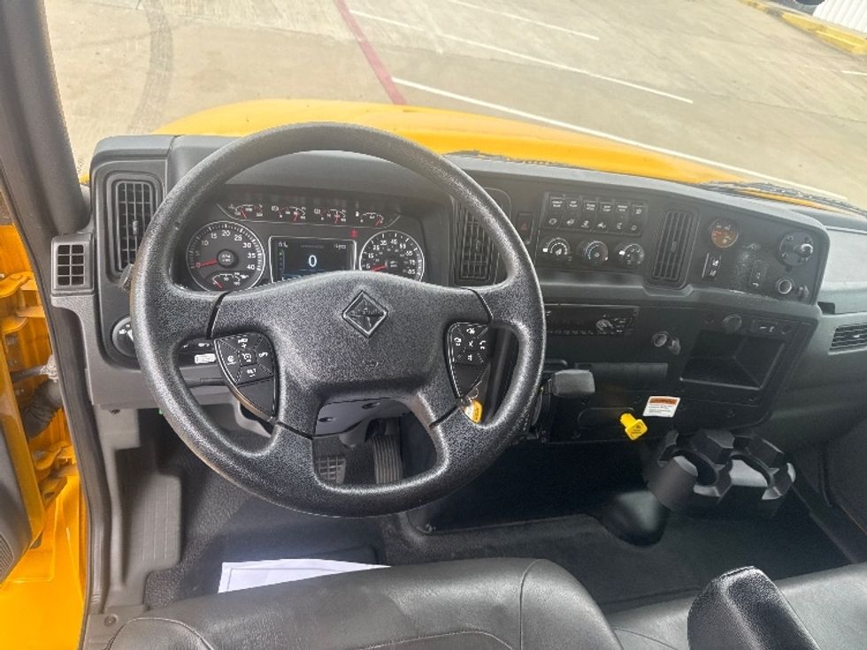 Medium Duty Box Truck-Light and Medium Duty Trucks-International-2021-MV607-Denton-TX-195,889\n\t\tmiles-$ 42,750 - Image 18