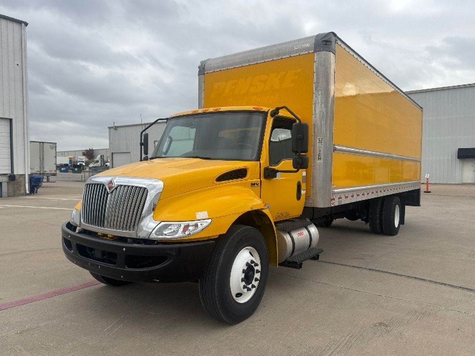 Medium Duty Box Truck-Light and Medium Duty Trucks-International-2021-MV607-Denton-TX-195,889\n\t\tmiles-$ 42,750 - Image 3