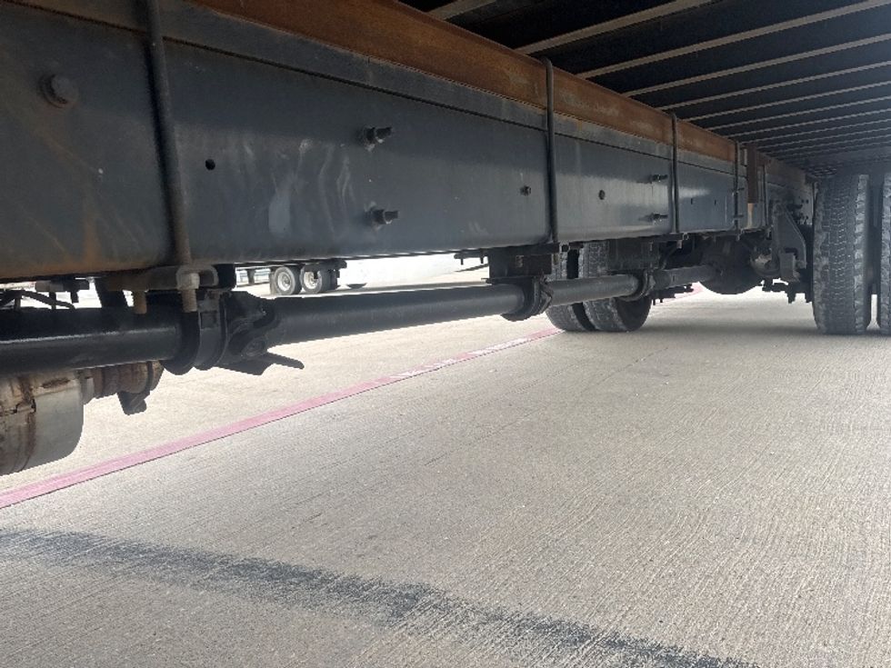 Medium Duty Box Truck-Light and Medium Duty Trucks-International-2021-MV607-Denton-TX-195,889\n\t\tmiles-$ 42,750 - Image 5