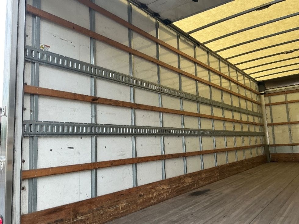 Medium Duty Box Truck-Light and Medium Duty Trucks-International-2021-MV607-Denver-CO-173,336\n\t\tmiles-$ 59,250 - Image 11