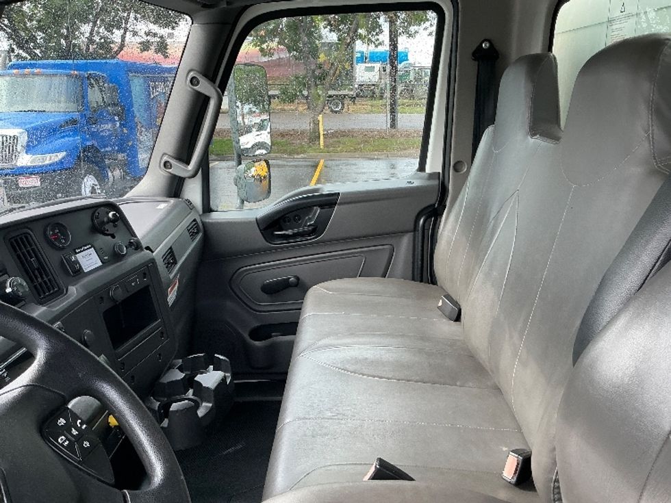 Medium Duty Box Truck-Light and Medium Duty Trucks-International-2021-MV607-Denver-CO-173,336\n\t\tmiles-$ 59,250 - Image 19