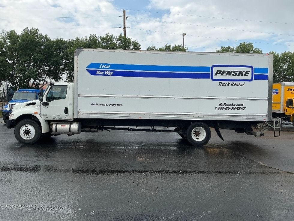Medium Duty Box Truck-Light and Medium Duty Trucks-International-2021-MV607-Denver-CO-173,336\n\t\tmiles-$ 59,250 - Image 4