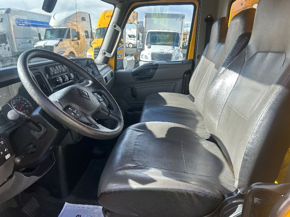 Medium Duty Box Truck-Light and Medium Duty Trucks-International-2021-MV607-Denver-CO-201,289\n\t\tmiles-$ 42,000 - Image 18