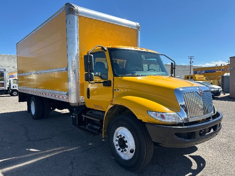 Medium Duty Box Truck-Light and Medium Duty Trucks-International-2021-MV607-Denver-CO-204,209\n\t\tmiles-$ 32,250 - Image 1
