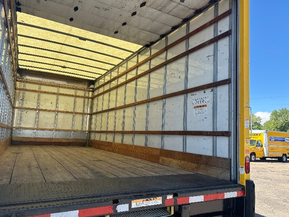 Medium Duty Box Truck-Light and Medium Duty Trucks-International-2021-MV607-Denver-CO-204,209\n\t\tmiles-$ 32,250 - Image 12