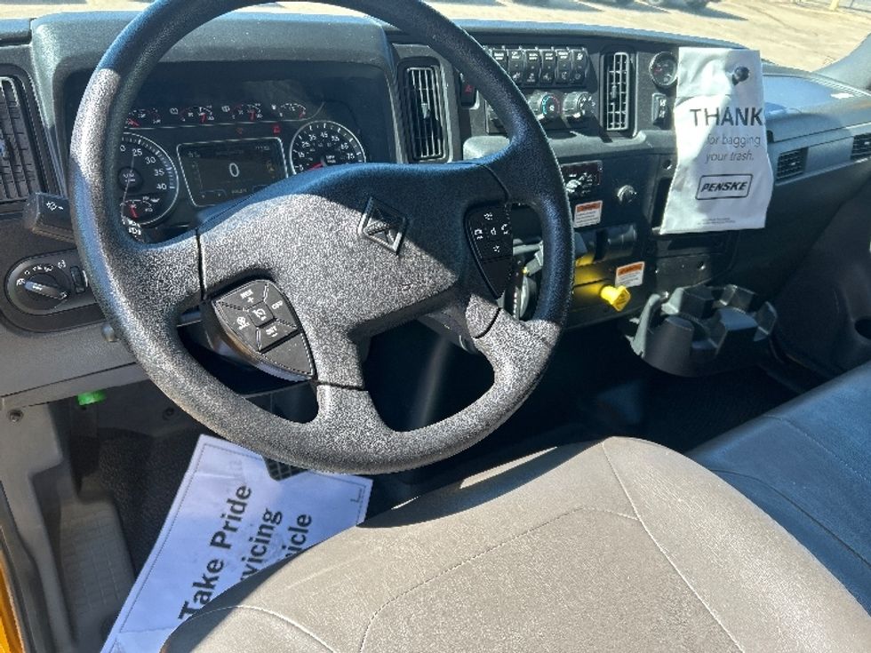 Medium Duty Box Truck-Light and Medium Duty Trucks-International-2021-MV607-Denver-CO-204,209\n\t\tmiles-$ 32,250 - Image 17