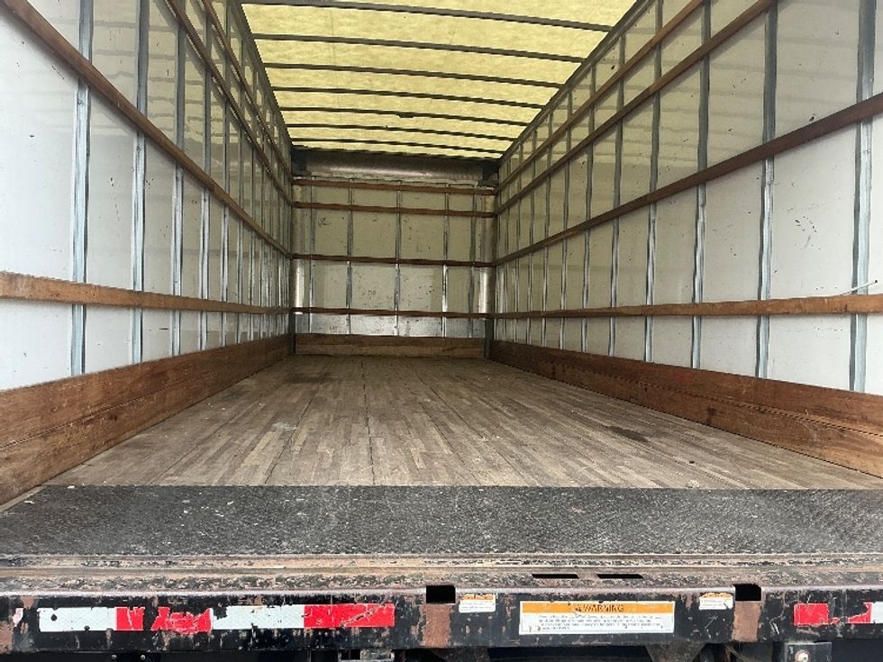 Medium Duty Box Truck-Light and Medium Duty Trucks-International-2021-MV607-Denver-CO-213,145\n\t\tmiles-$ 36,250 - Image 10