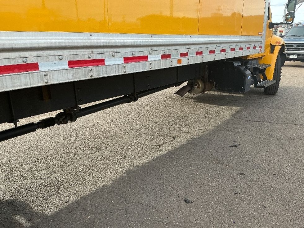 Medium Duty Box Truck-Light and Medium Duty Trucks-International-2021-MV607-Denver-CO-213,145\n\t\tmiles-$ 36,250 - Image 14