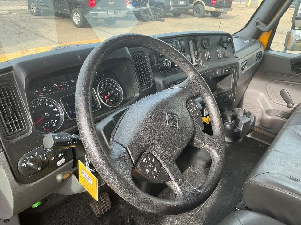 Medium Duty Box Truck-Light and Medium Duty Trucks-International-2021-MV607-Denver-CO-213,145\n\t\tmiles-$ 36,250 - Image 17