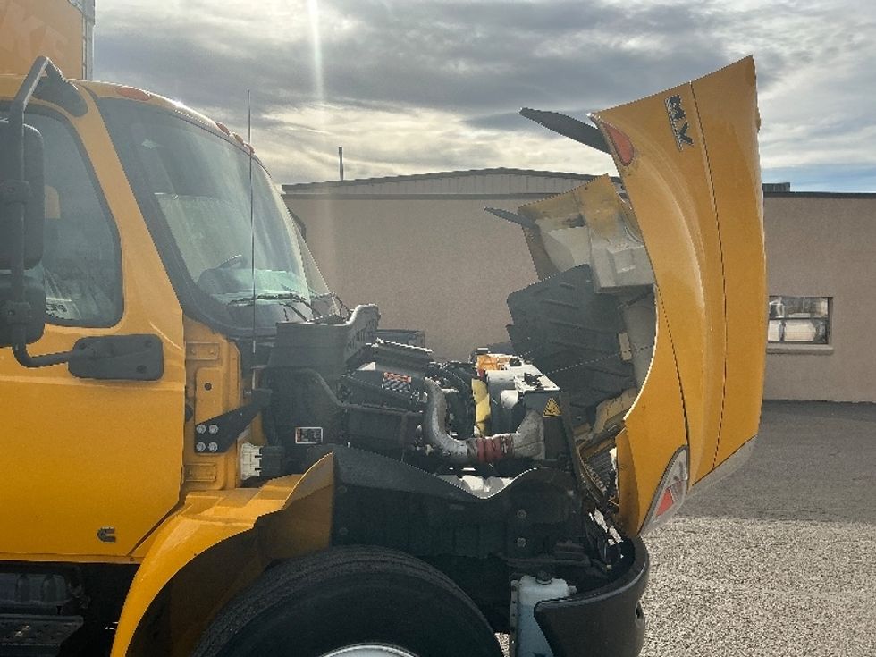 Medium Duty Box Truck-Light and Medium Duty Trucks-International-2021-MV607-Denver-CO-213,145\n\t\tmiles-$ 36,250 - Image 23