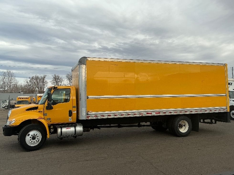Medium Duty Box Truck-Light and Medium Duty Trucks-International-2021-MV607-Denver-CO-213,145\n\t\tmiles-$ 36,250 - Image 4