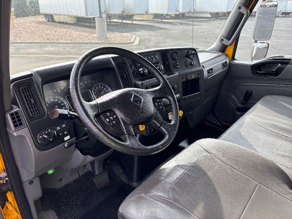 Medium Duty Box Truck-Light and Medium Duty Trucks-International-2021-MV607-Denver-CO-230,990\n\t\tmiles-$ 39,750 - Image 17