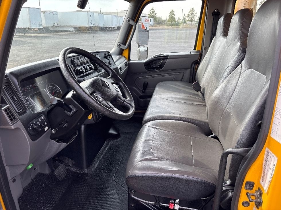 Medium Duty Box Truck-Light and Medium Duty Trucks-International-2021-MV607-Denver-CO-230,990\n\t\tmiles-$ 39,750 - Image 19