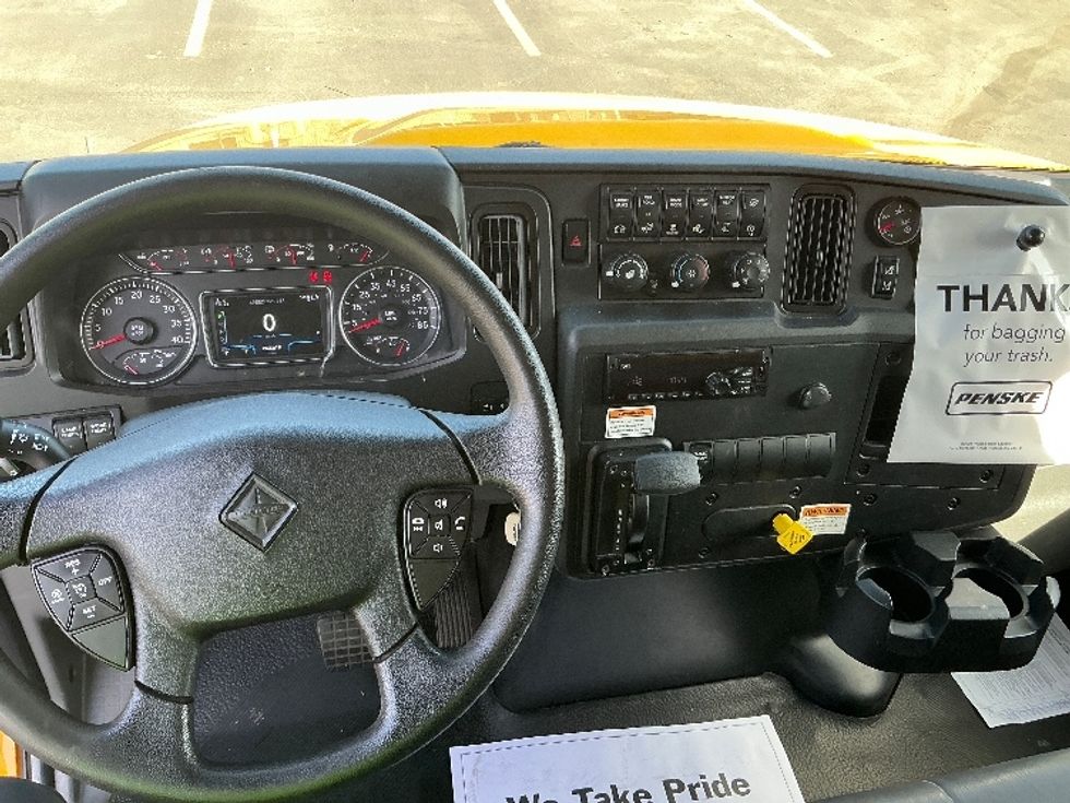 Medium Duty Box Truck-Light and Medium Duty Trucks-International-2021-MV607-Denver-CO-268,561\n\t\tmiles-$ 33,250 - Image 18