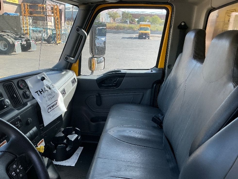 Medium Duty Box Truck-Light and Medium Duty Trucks-International-2021-MV607-Denver-CO-268,561\n\t\tmiles-$ 33,250 - Image 19