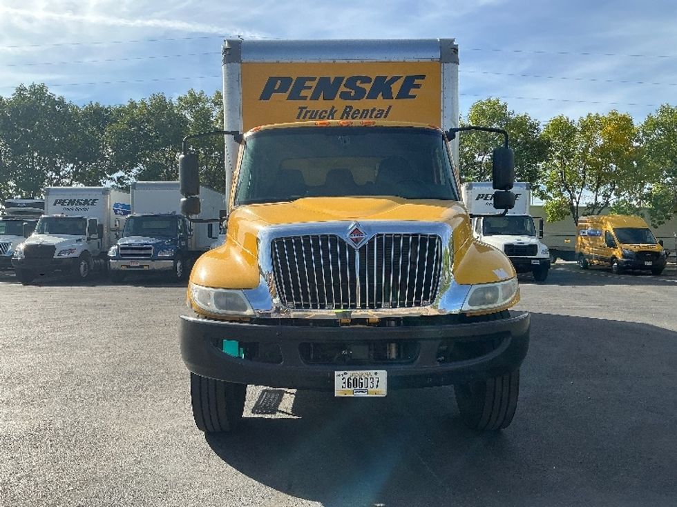 Medium Duty Box Truck-Light and Medium Duty Trucks-International-2021-MV607-Denver-CO-268,561\n\t\tmiles-$ 33,250 - Image 2