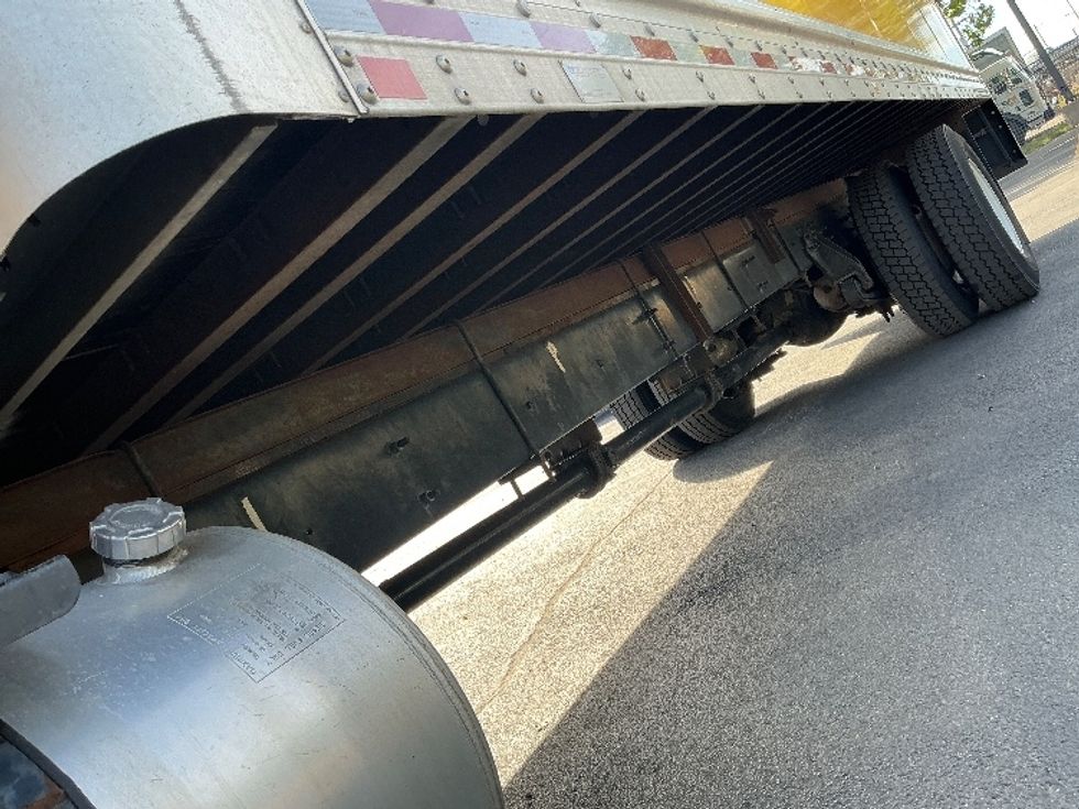 Medium Duty Box Truck-Light and Medium Duty Trucks-International-2021-MV607-Denver-CO-268,561\n\t\tmiles-$ 33,250 - Image 5