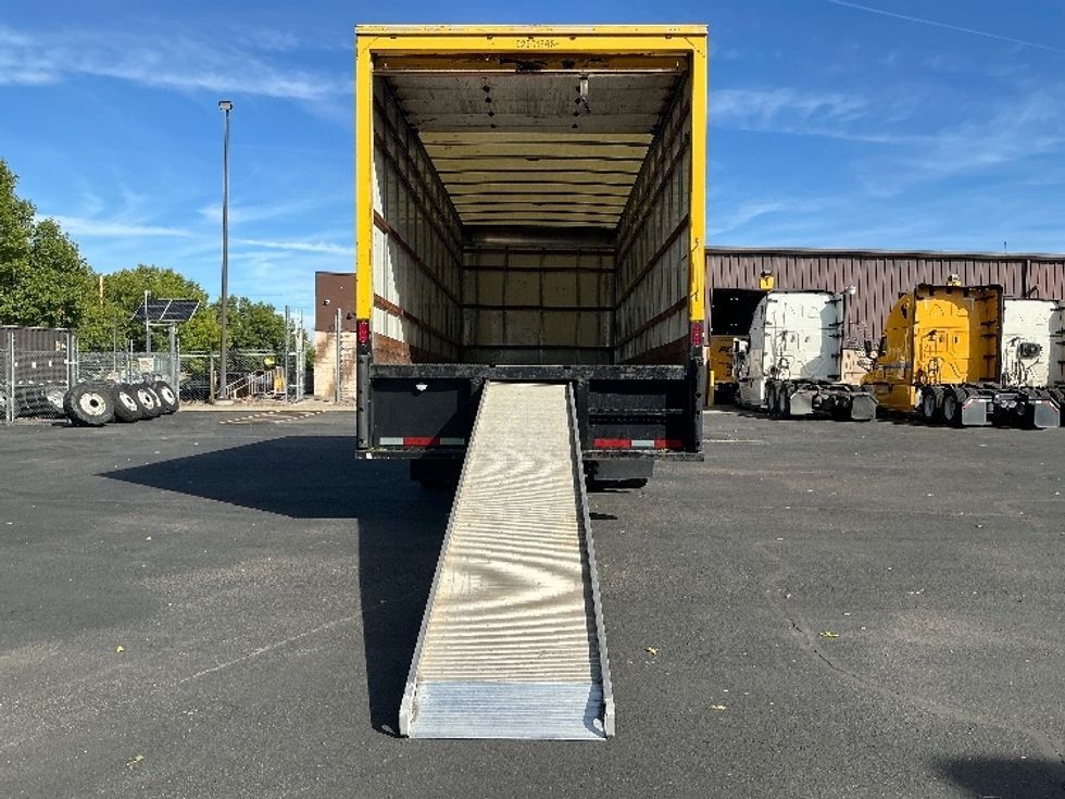 Medium Duty Box Truck-Light and Medium Duty Trucks-International-2021-MV607-Denver-CO-268,561\n\t\tmiles-$ 33,250 - Image 9