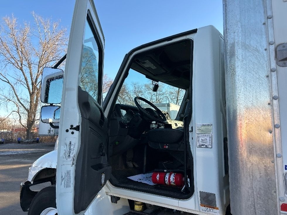 Medium Duty Box Truck-Light and Medium Duty Trucks-International-2021-MV607-Des Moines-IA-151,259\n\t\tmiles-$ 58,750 - Image 16