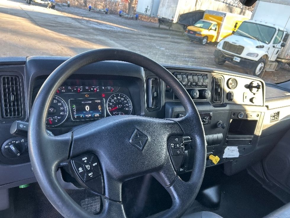Medium Duty Box Truck-Light and Medium Duty Trucks-International-2021-MV607-Des Moines-IA-151,259\n\t\tmiles-$ 58,750 - Image 18