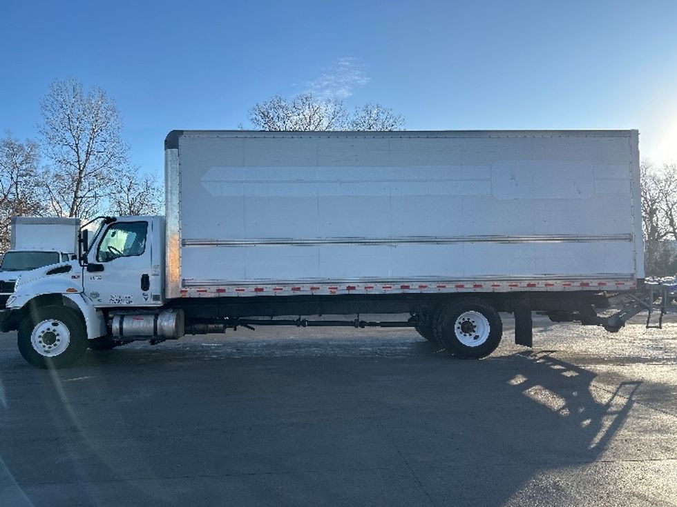 Medium Duty Box Truck-Light and Medium Duty Trucks-International-2021-MV607-Des Moines-IA-151,259\n\t\tmiles-$ 58,750 - Image 4