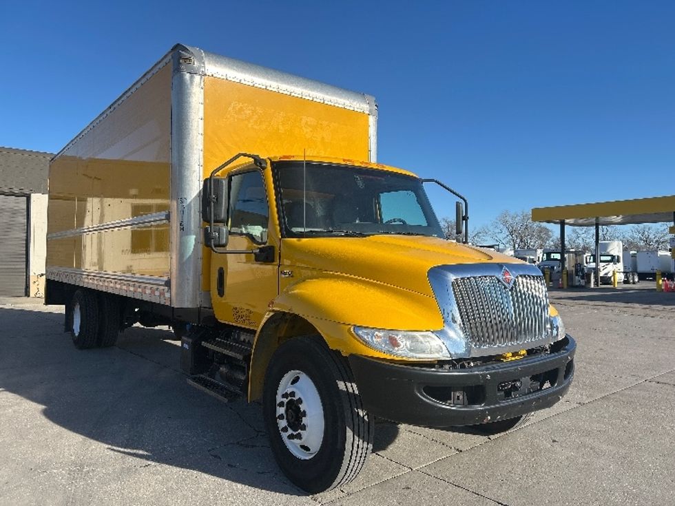 Medium Duty Box Truck-Light and Medium Duty Trucks-International-2021-MV607-Des Moines-IA-207,939\n\t\tmiles-$ 40,000 - Image 1