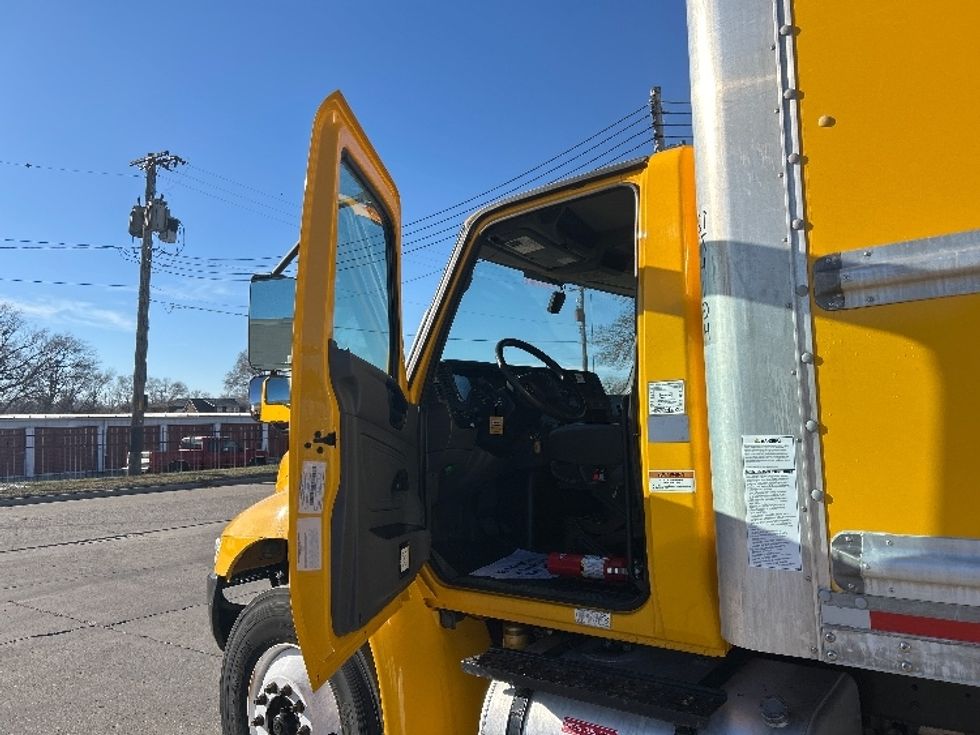 Medium Duty Box Truck-Light and Medium Duty Trucks-International-2021-MV607-Des Moines-IA-207,939\n\t\tmiles-$ 40,000 - Image 15