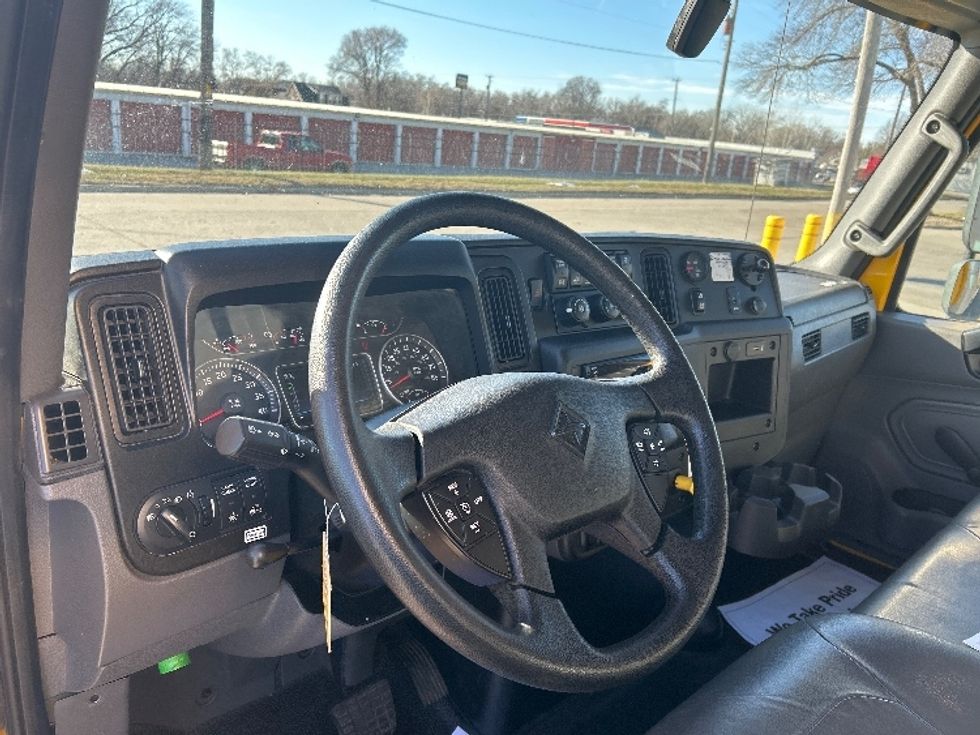 Medium Duty Box Truck-Light and Medium Duty Trucks-International-2021-MV607-Des Moines-IA-207,939\n\t\tmiles-$ 40,000 - Image 16