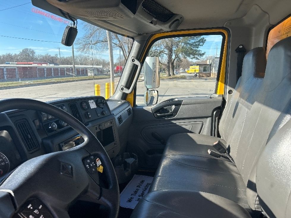 Medium Duty Box Truck-Light and Medium Duty Trucks-International-2021-MV607-Des Moines-IA-207,939\n\t\tmiles-$ 40,000 - Image 18