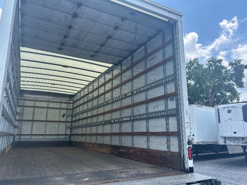 Medium Duty Box Truck-Light and Medium Duty Trucks-International-2021-MV607-Duluth-GA-221,745\n\t\tmiles-$ 52,750 - Image 12