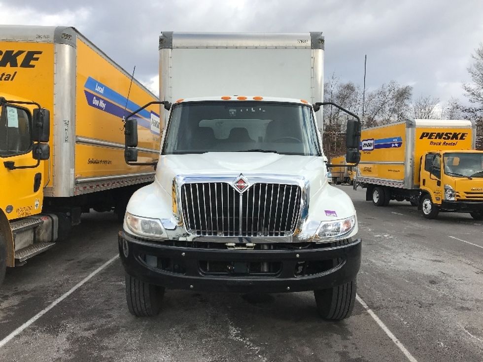Medium Duty Box Truck-Light and Medium Duty Trucks-International-2021-MV607-Duncansville-PA-197,954\n\t\tmiles-$ 58,500 - Image 2