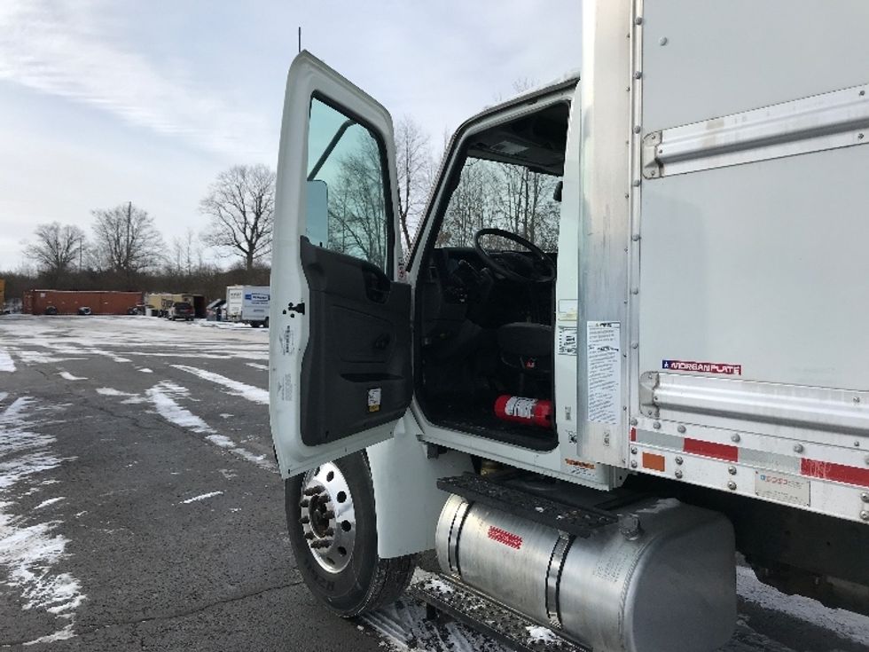 Medium Duty Box Truck-Light and Medium Duty Trucks-International-2021-MV607-Duncansville-PA-197,954\n\t\tmiles-$ 58,500 - Image 10