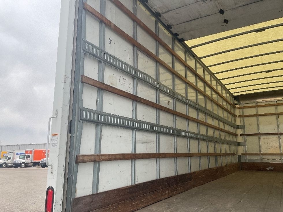 Medium Duty Box Truck-Light and Medium Duty Trucks-International-2021-MV607-Earth City-MO-223,857\n\t\tmiles-$ 46,750 - Image 11