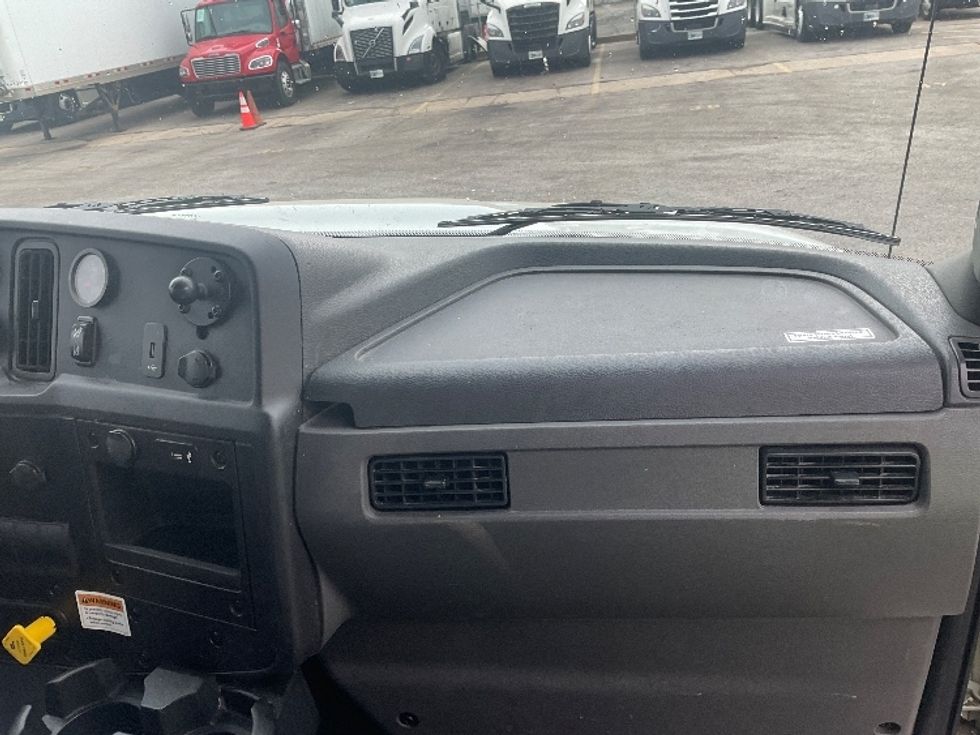 Medium Duty Box Truck-Light and Medium Duty Trucks-International-2021-MV607-Earth City-MO-223,857\n\t\tmiles-$ 46,750 - Image 21