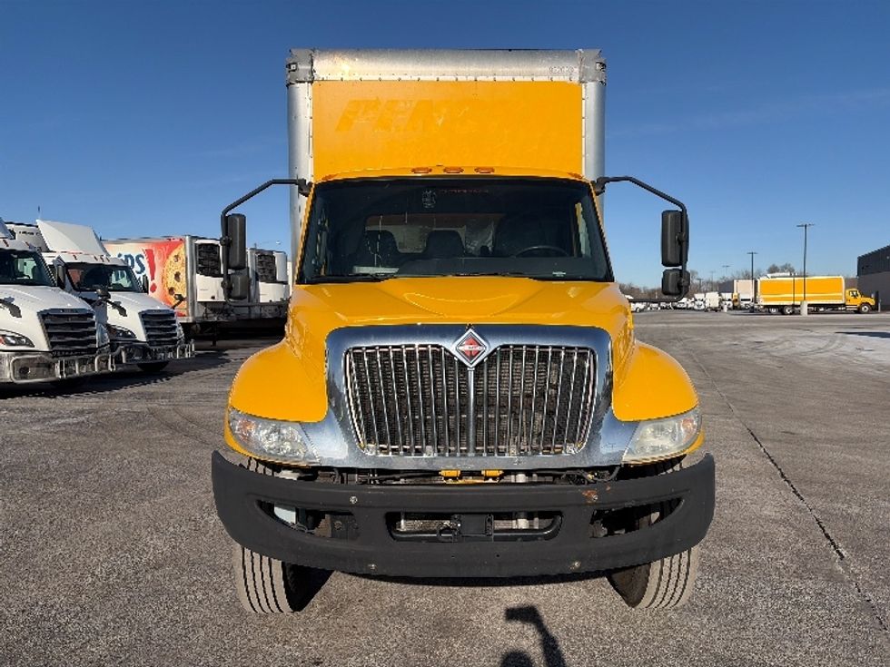 Medium Duty Box Truck-Light and Medium Duty Trucks-International-2021-MV607-East Chicago-IN-156,153\n\t\tmiles-$ 41,250 - Image 2